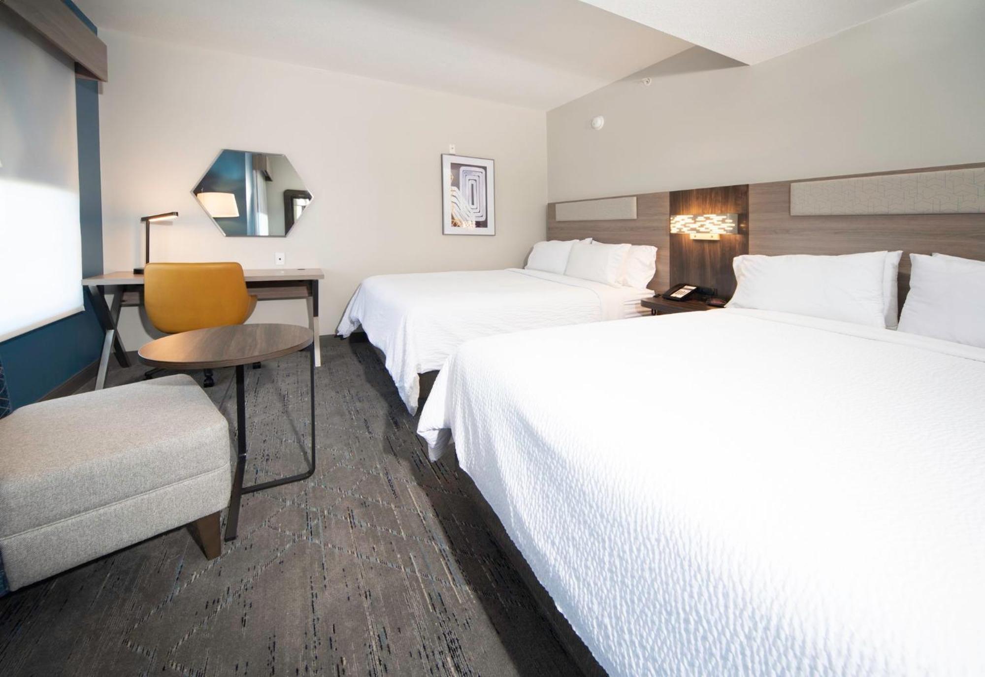 Holiday Inn Express & Suites Indianapolis - East By Ihg Bagian luar foto