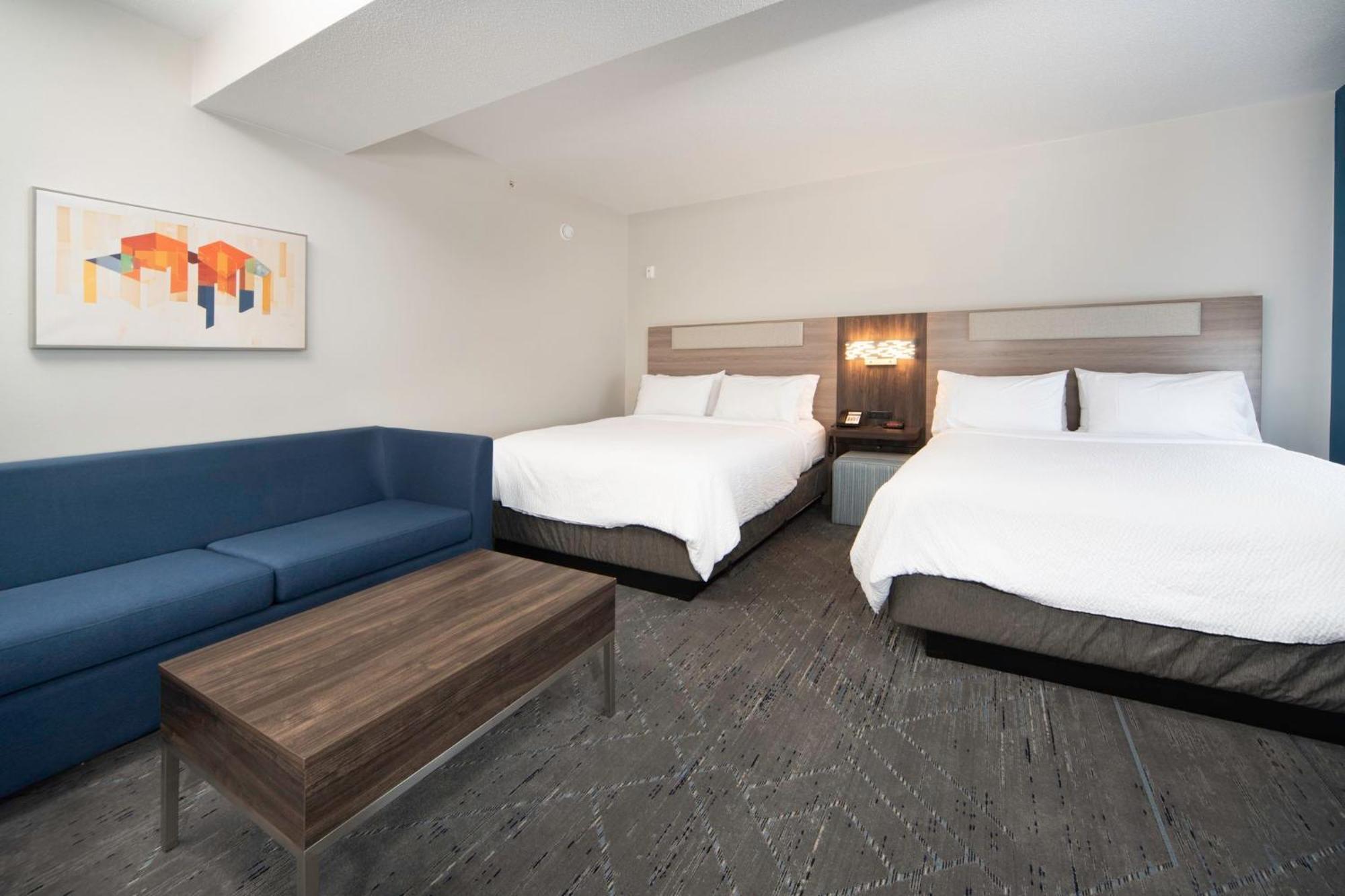 Holiday Inn Express & Suites Indianapolis - East By Ihg Bagian luar foto