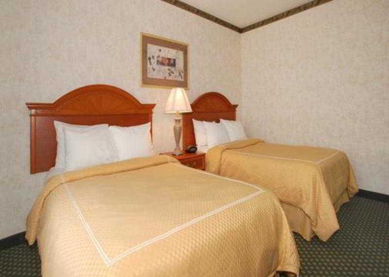 Holiday Inn Express & Suites Indianapolis - East By Ihg Ruang foto